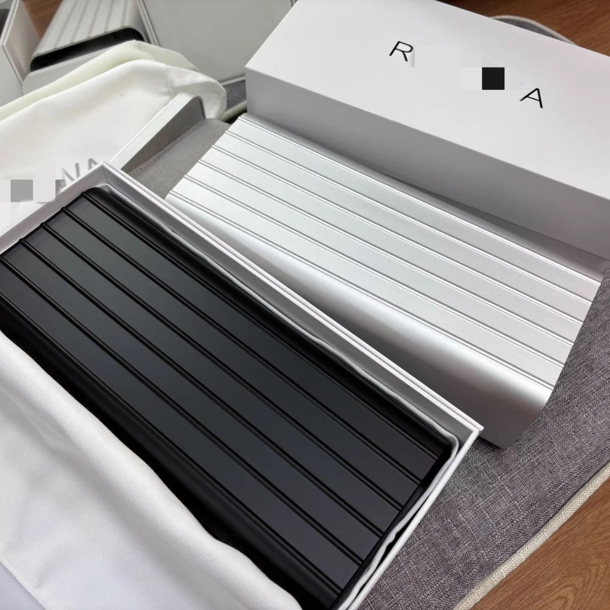 Rimo High-End Watch Storage Box Made of Aluminum-Magnesium Alloy with Anodizing Process, High-End Watch Case eprolo